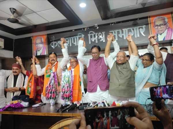 बिहार : वीआईपी के सभी 3 विधायक भाजपा के हुए